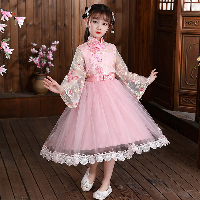 https://www.wholesaledancedress.com/image/cache/catalog/kids-girls-pink-stage-performance-princess-dress-girl-baby-flower-girls-wedding-party-dress-stage-performance-photos-cheongsam-qipao-dress-for-kids-chinese-style-fairy-hanfu-w05452-800x800.jpg